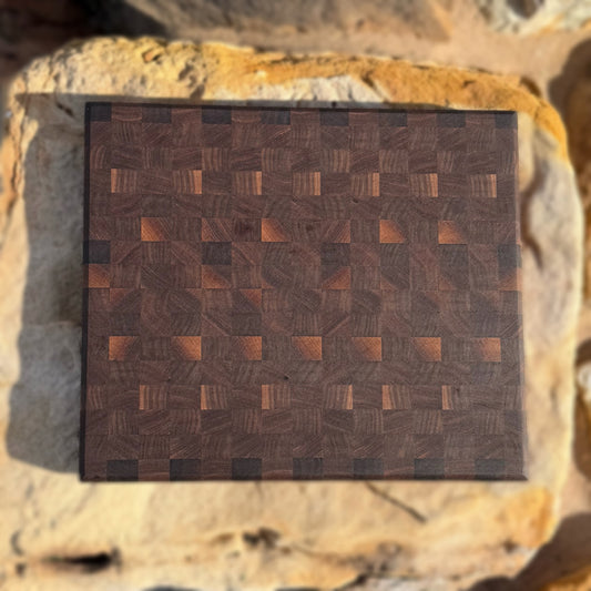 Walnut Cutting Board – Spalted Maple Texas Inlay (12x14)